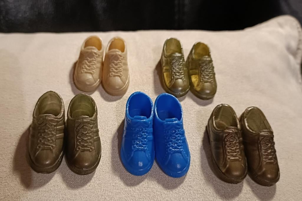 Barbie Ken vintage sportschoenen, Verzamelen, Poppen, Gebruikt, Ophalen of Verzenden