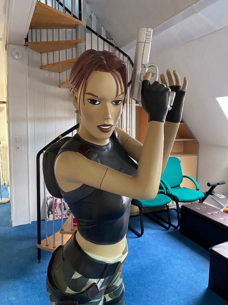 Statue Lara Croft taille réelle Objet de collection, Enlèvement, Comme neuf, Fantasy
