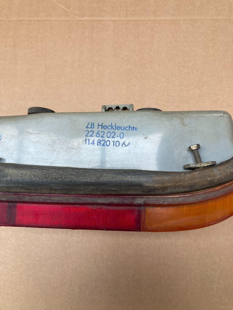 achterlicht mercedes 200 D oldtimer, Auto's, Particulier, Te koop