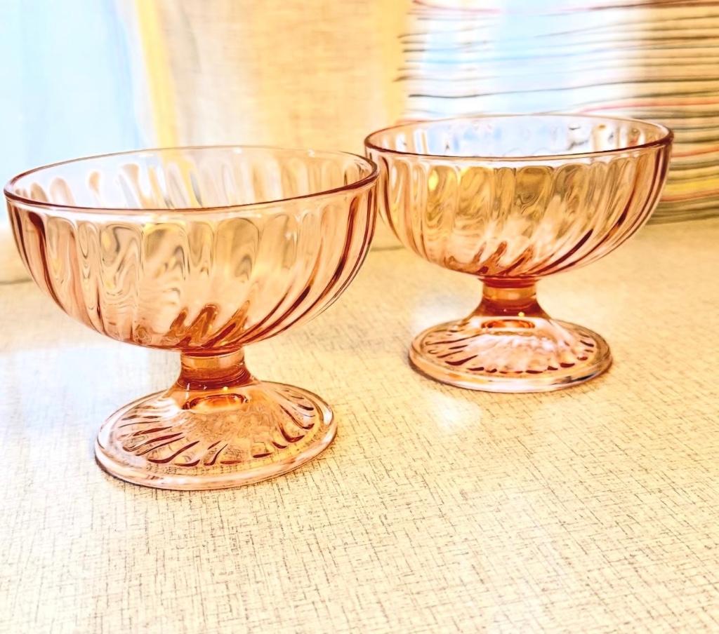 Luminarc France Rosaline dessertcoupes, 2 stuks, Antiek en Kunst, Ophalen of Verzenden