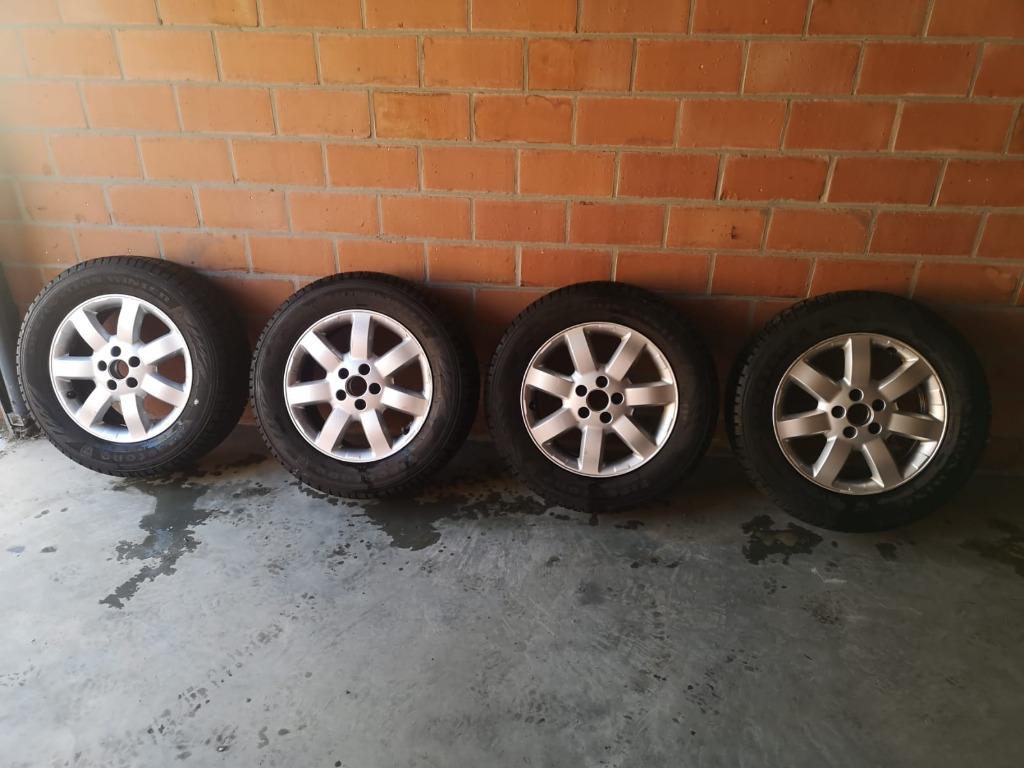 Pneus d'hiver pour Honda CRV, Autos : Pièces & Accessoires, Pneus & Jantes, Pneus hiver, Véhicule de tourisme, 17 pouces, Enlèvement