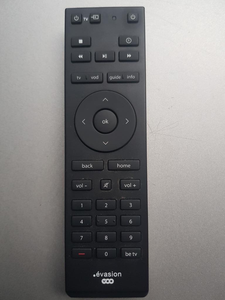 télécommande  EVASION VOO, Enlèvement, Comme neuf, Originale, Récepteur ou Amplificateur