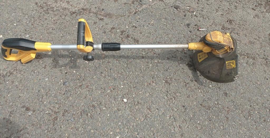 Accu grastrimmer, Tuin en Terras, Ophalen, Gebruikt, Accu