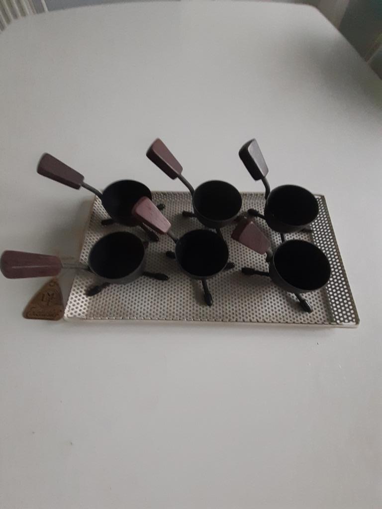 eierdopjes op een schaal, Ophalen of Verzenden, Zo goed als nieuw
