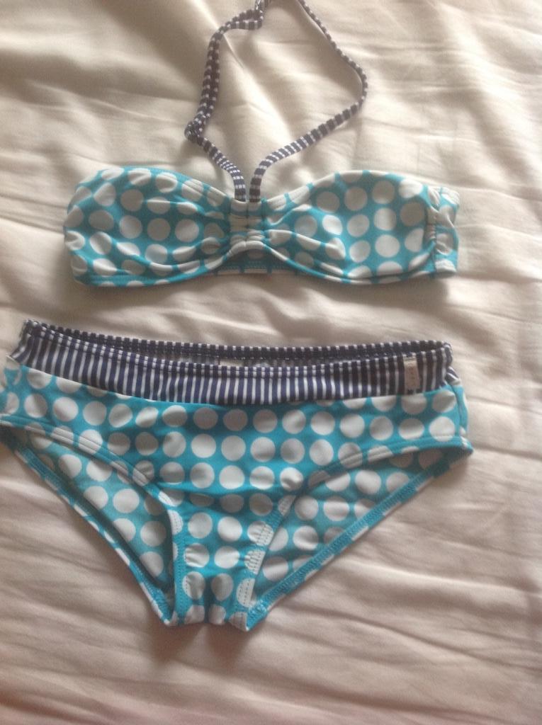 Esprit bikini maat 140-146, Enfants & Bébés, Vêtements enfant | Taille 140, Enlèvement ou Envoi, Comme neuf, Esprit, Vêtements de sport ou Maillots de bain