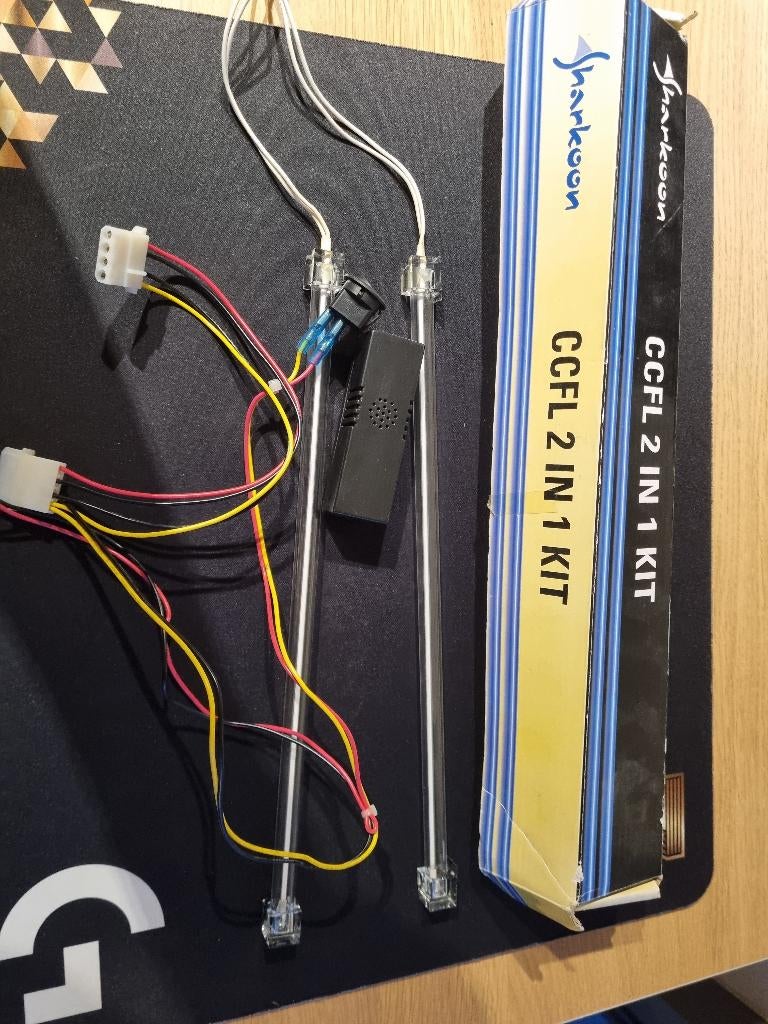 Blauwe CCFL kit voor retro gaming PC, Informatique & Logiciels, Enlèvement ou Envoi, Sharkoon