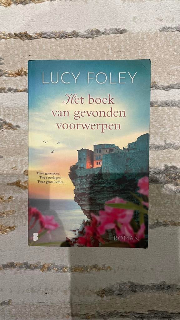 Lucy Foley - Het boek van gevonden voorwerpen, Boeken, Ophalen of Verzenden, Lucy Foley