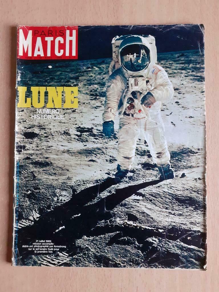 Paris Match speciale editie eerste stappen op de maan, Ophalen of Verzenden, Gelezen