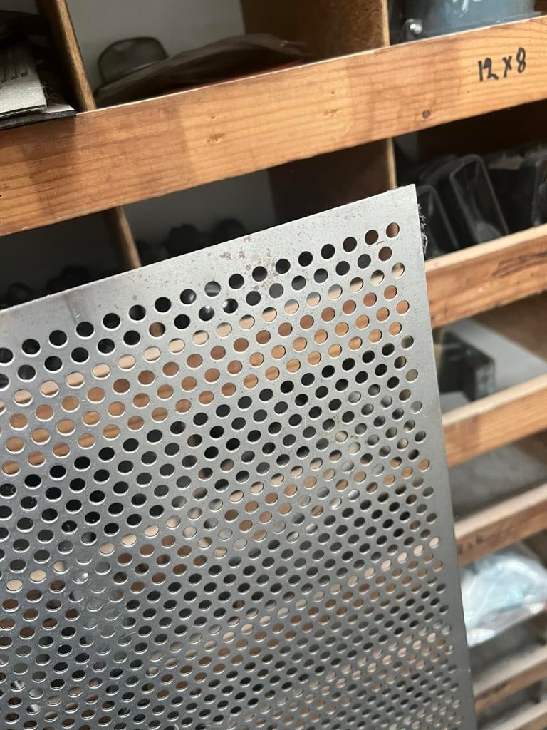 Nieuwe geperforeerde platen, Doe-het-zelf en Bouw, Metalen, Ophalen, Nieuw, IJzer