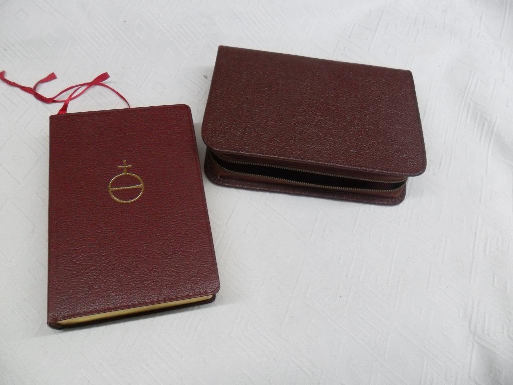 Vintage missel allemand de 1975 Bistum Lüttich bon état, Collections, Religion, Utilisé, Christianisme | Catholique, Livre, Enlèvement ou Envoi