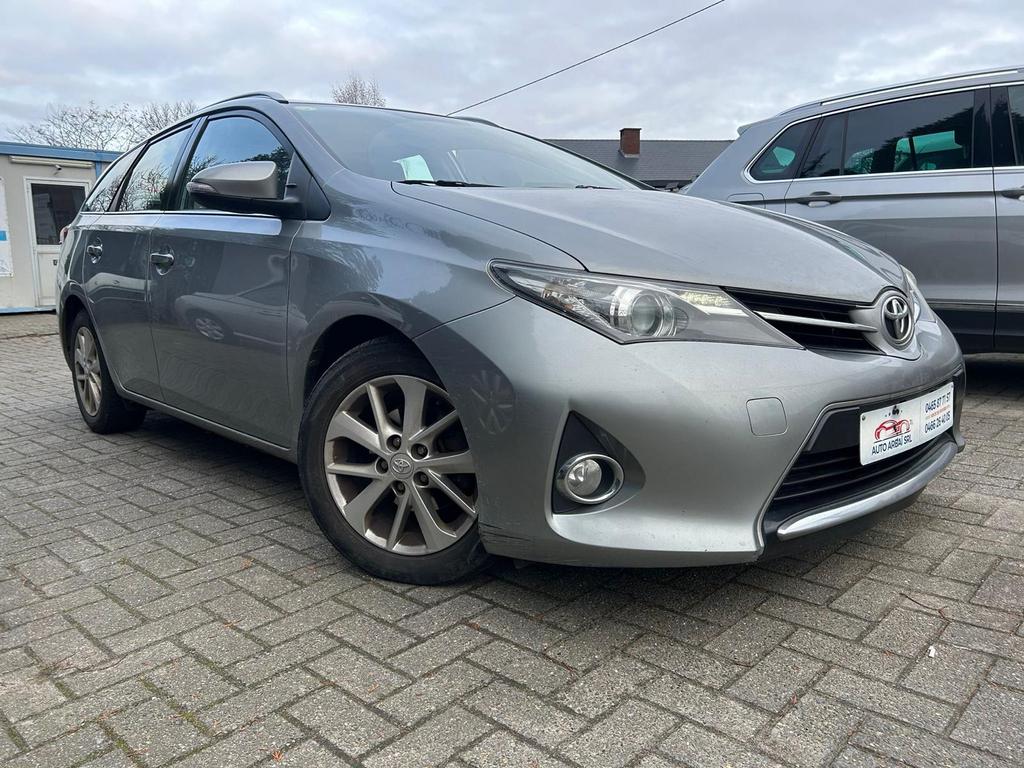 Toyota Auris Auris SW 1.4 D-4D Active, Autos, Toyota, Argent ou Gris, Euro 6, Entreprise, Noir