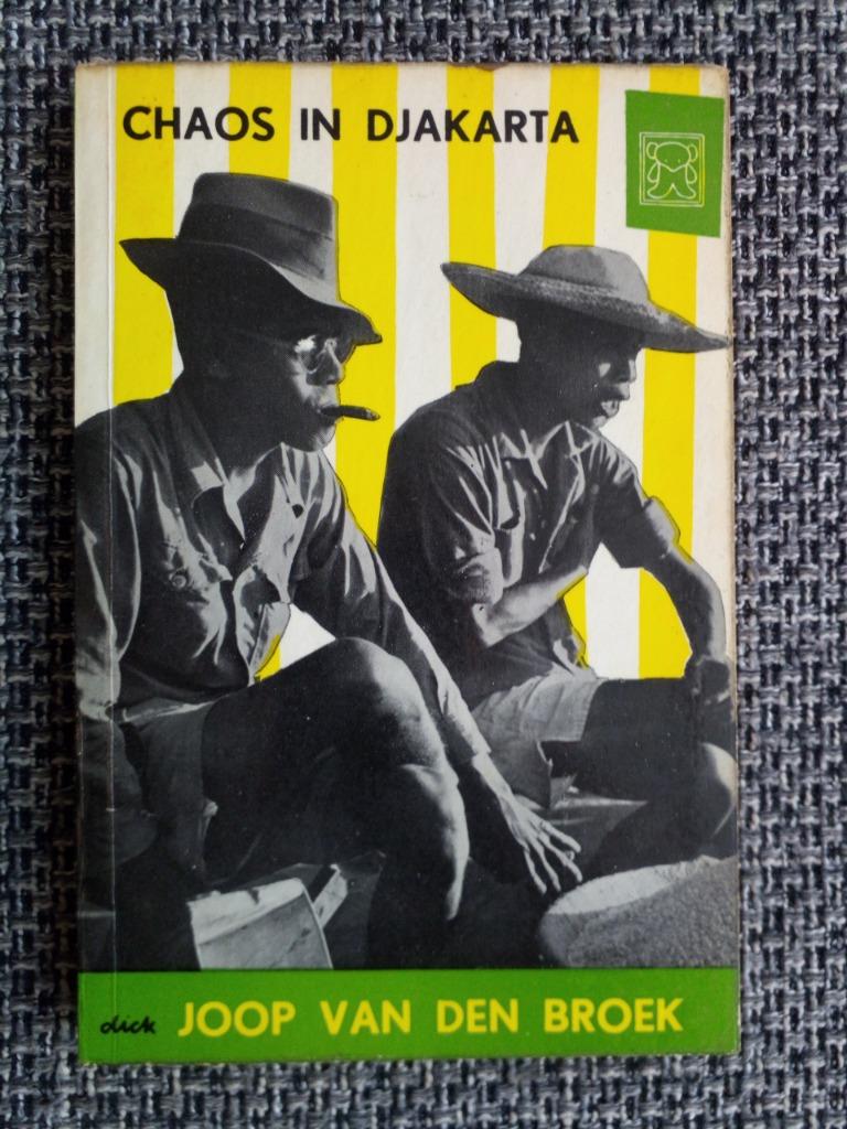Joop van den Broek- Zwarte Beertjes 67, 140, 186, 709, 1004, Boeken, Ophalen of Verzenden, Gelezen, Joop van den Broek