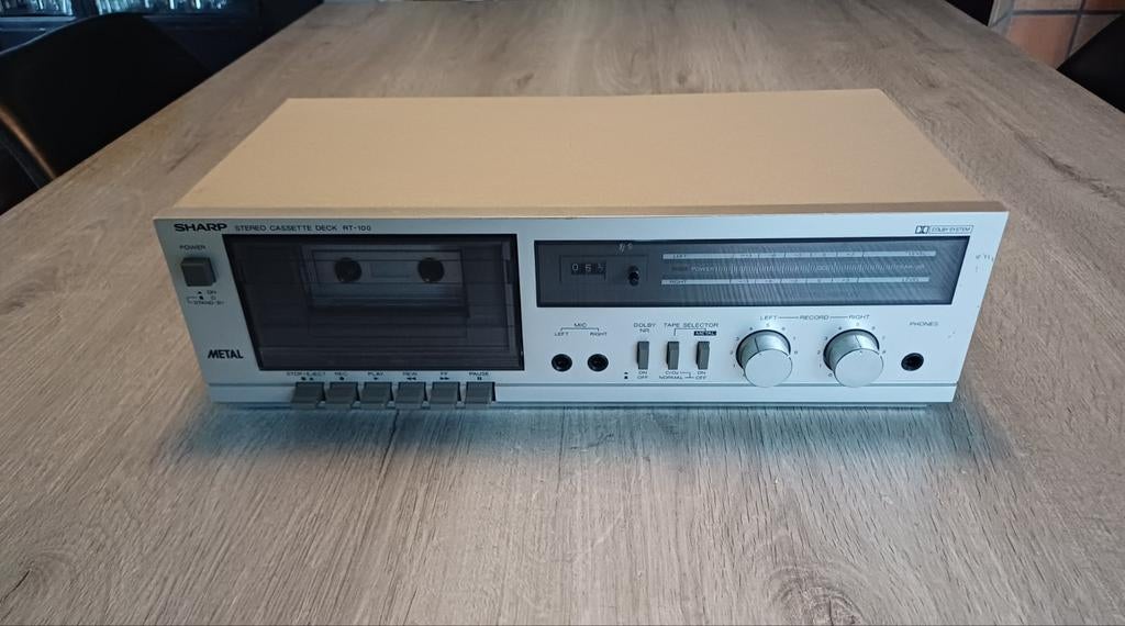 Lecteur cassette Vintage Sharp type RT 100, Enlèvement ou Envoi