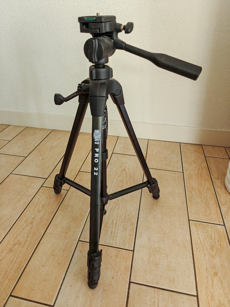Heel mooi Bilora 922 Pro 22 statief te koop, TV, Hi-fi & Vidéo, Enlèvement ou Envoi, 150 à 175 cm, Bilora, Comme neuf