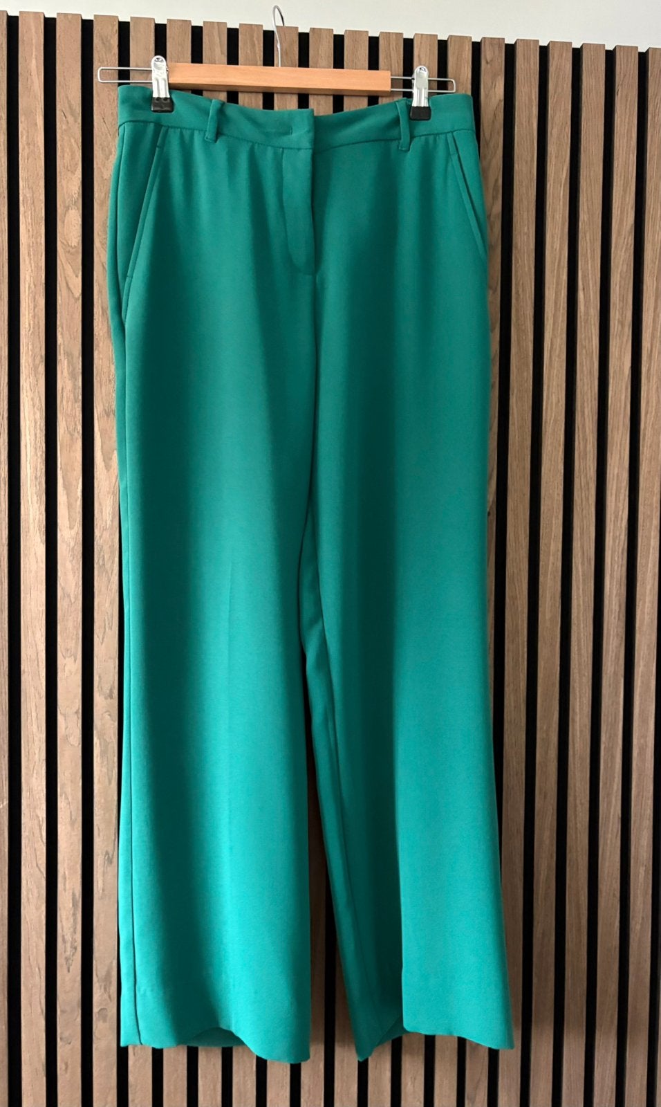 Groene lange broek van CKS, Kleding | Dames, Maat 38/40 (M), Ophalen of Verzenden, Zo goed als nieuw, Lang