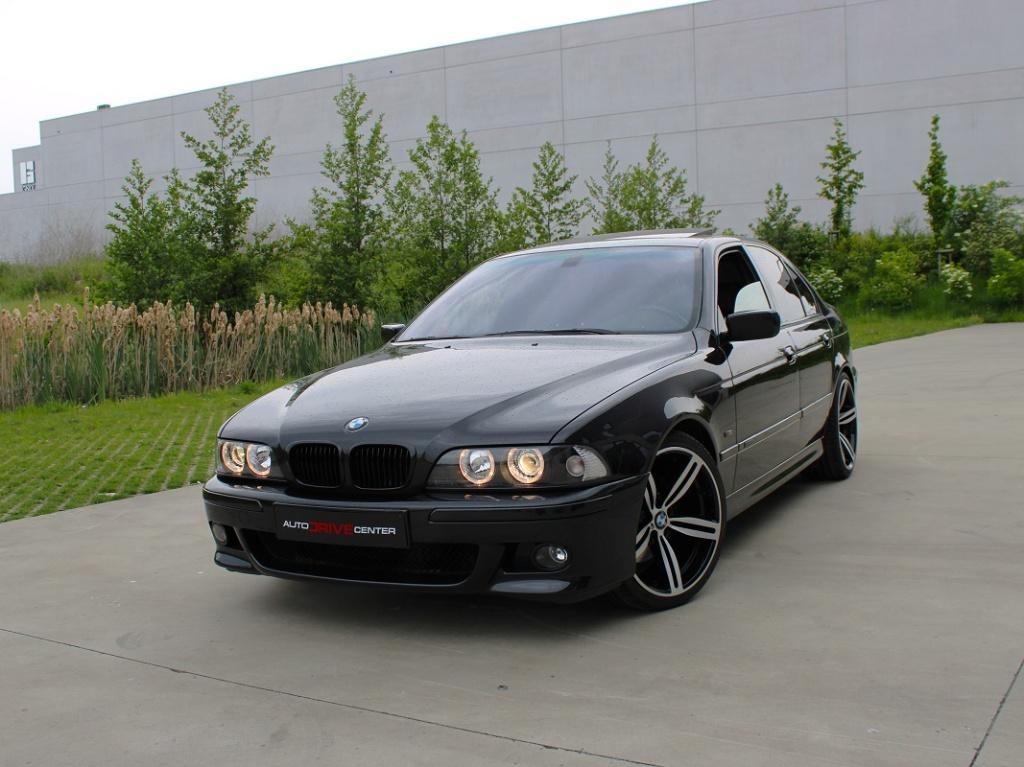 Bmw 540i e39 Individual * Toit ouvert * Pack M * Jantes M6, Autos, BMW, Cuir, 4 portes, Entreprise, Carnet d'entretien