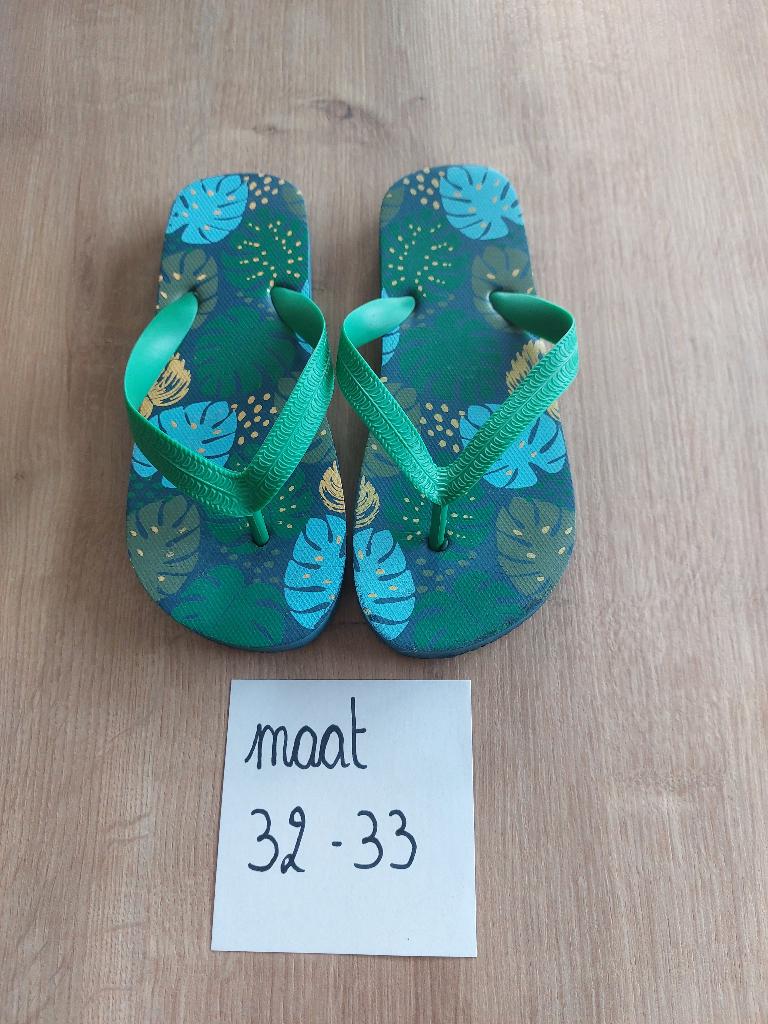 Jongensschoenen - MAAT 32-33 - SLIPPERS, Ophalen of Verzenden, Zo goed als nieuw