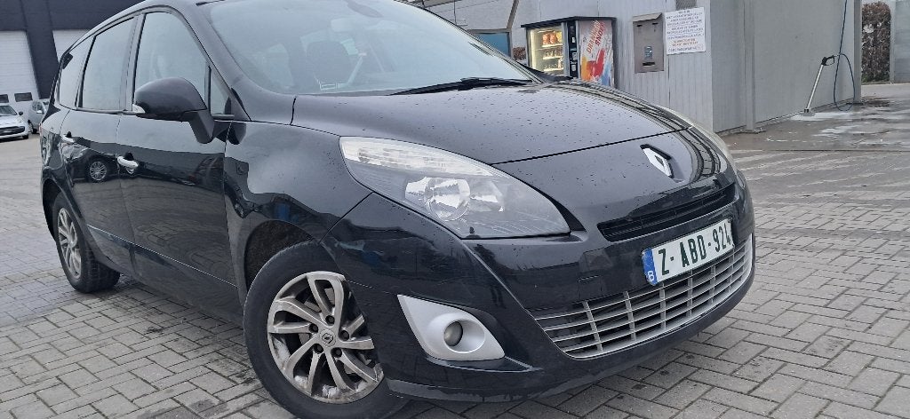 RENAULT SCENIC/1500cc DIESEL/7 PLAATSEN, Auto's, Euro 5, Monovolume, Zwart, Bedrijf