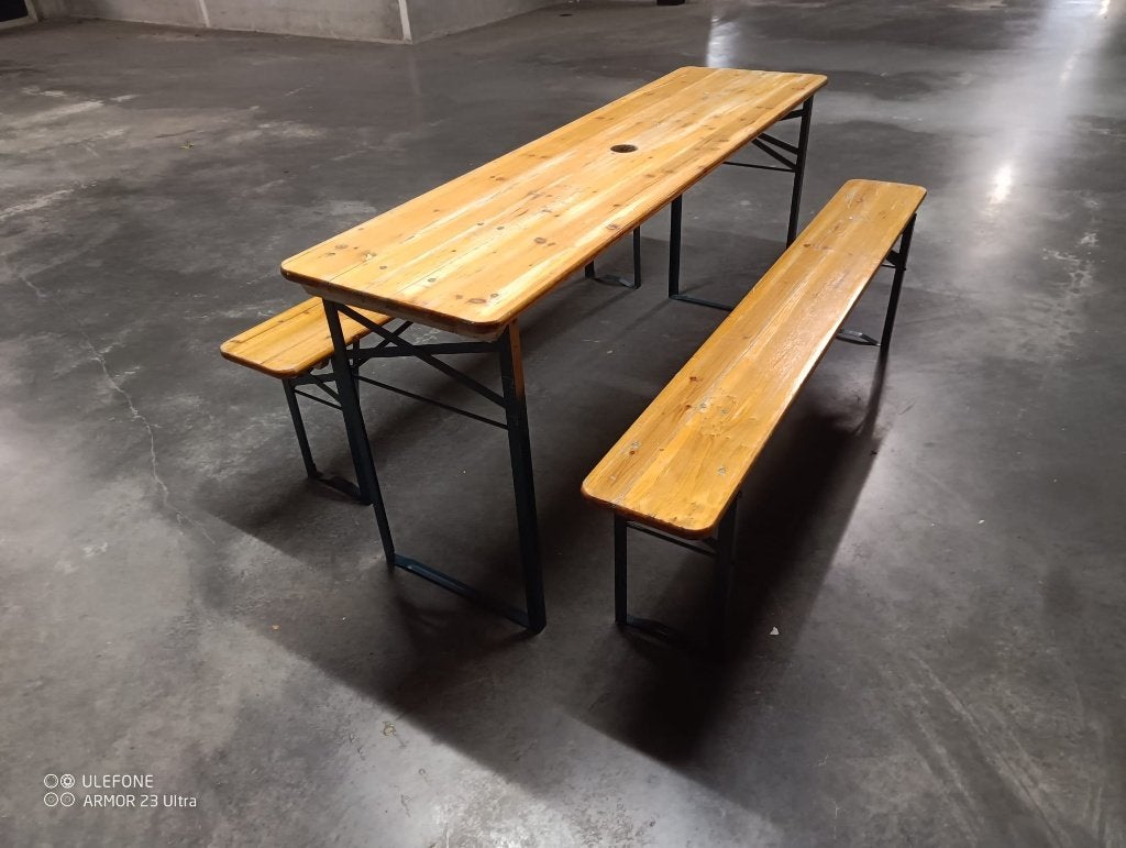 compacte biertafel met banken, Ophalen, Gebruikt, Inklapbaar, Rechthoekig