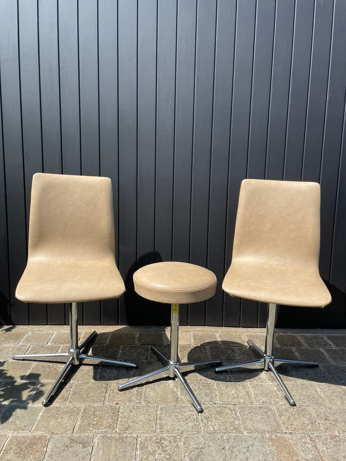 Vintage set draaistoelen met krukje, Maison & Meubles, Chaises, Autres couleurs, Vintage, Deux, Enlèvement