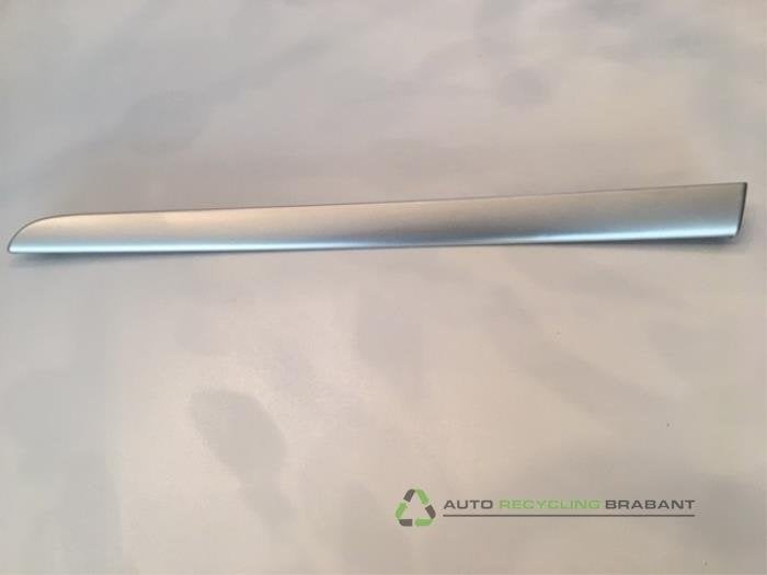 Bande décorative d'un Audi A4, -, 3 mois de garantie, Utilisé, -