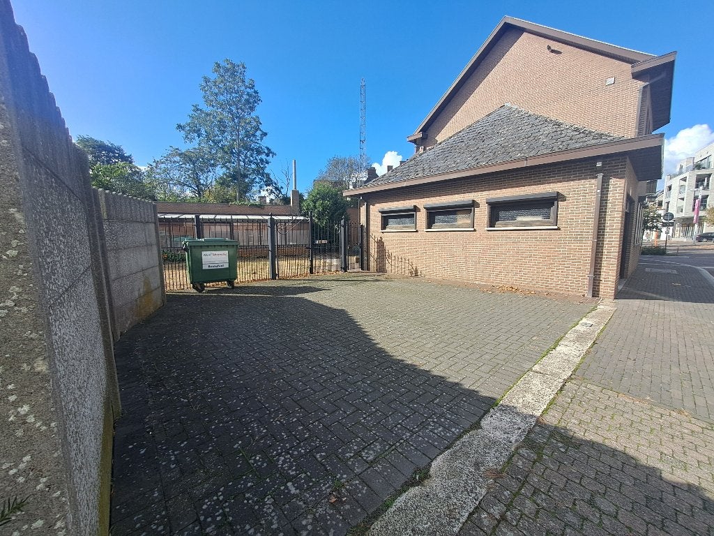 Winkel/praktijk/kantoor te huur, Overpelt, Province de Limbourg