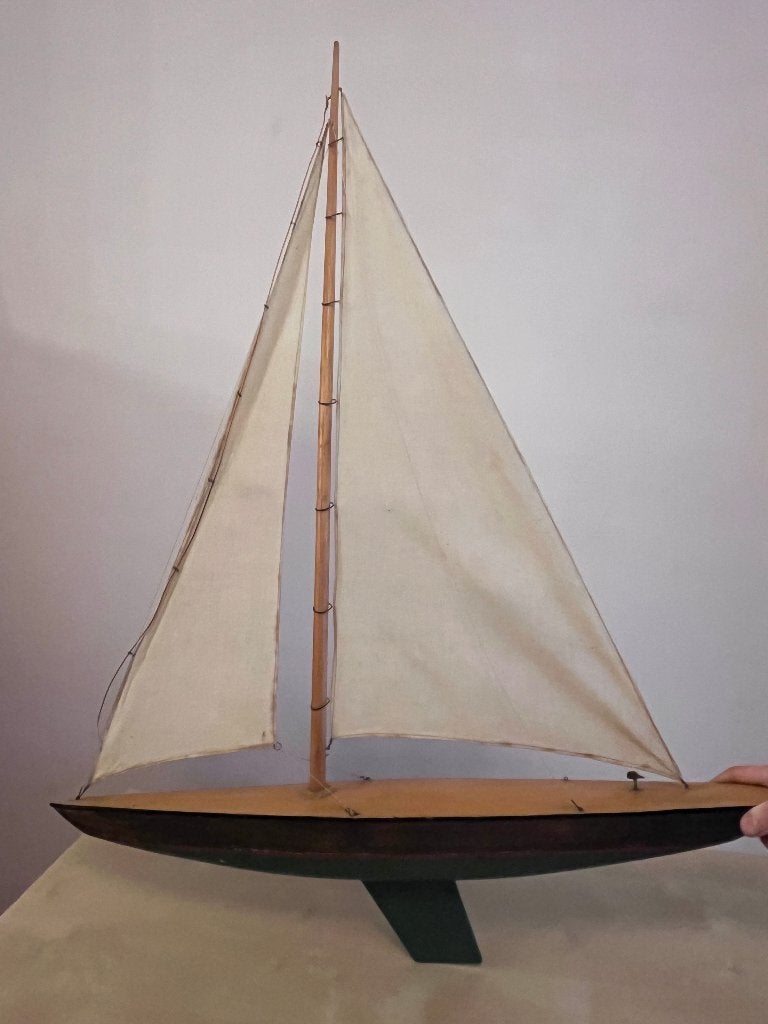 Ancien voilier bassin en bois. Jouet collection RARE 75x105, Enlèvement, Utilisé, Plus grand que 1:32, Autres marques