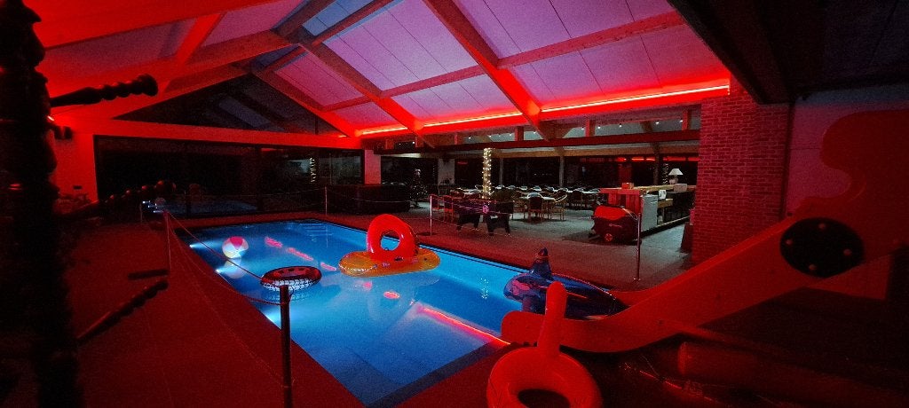 feestzaal - ontspanningsruimte, Ophalen, Gebruikt