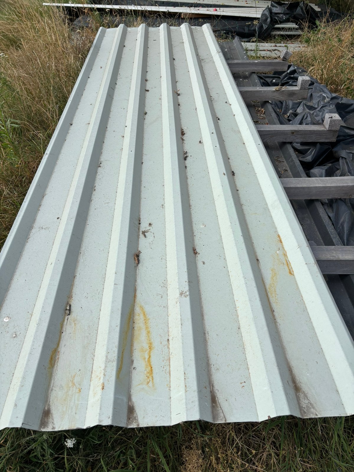 Metalen wand & dak platen, Doe-het-zelf en Bouw, Dakpannen en Dakbedekking, Gebruikt, Minder dan 5 m², Metaal, Grijs