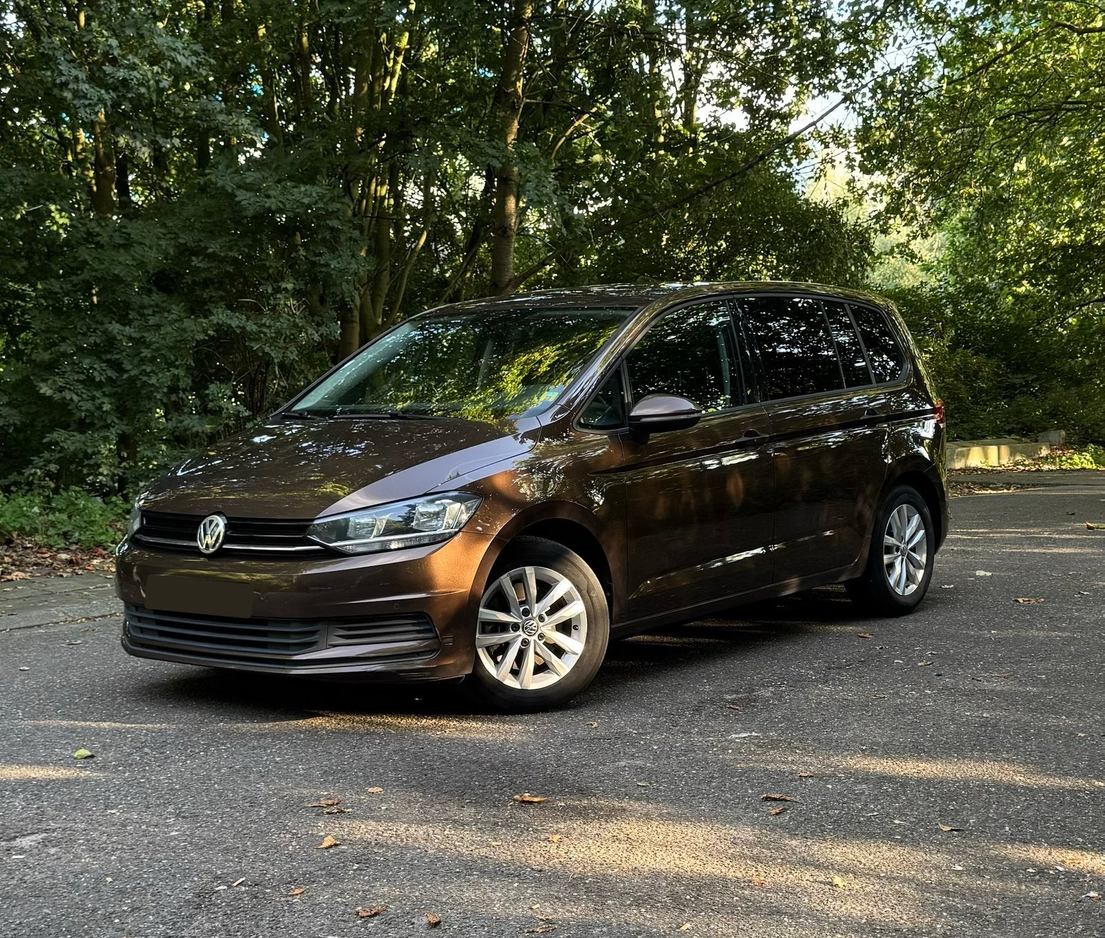 Volkswagen Touran 2016 Diesel 5 zitplaatsen Handgeschakeld, Auto's, Euro 6, Bruin, 5 deurs, Particulier