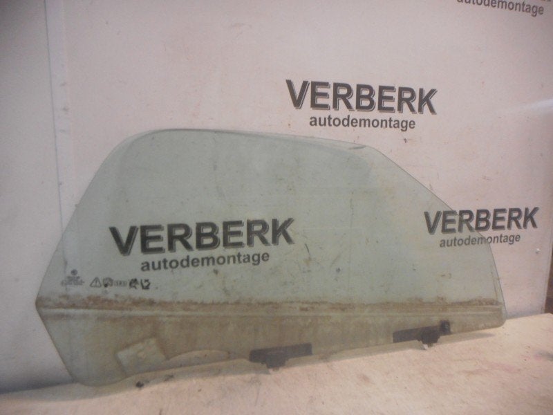 FENETRE OU VITRE DE PORTE DROIT MG MGF (01-1995/03-2002), Marcel-Breuer-Straße 4
80807  München, DE, Kunde@mgmotordeutschland.de