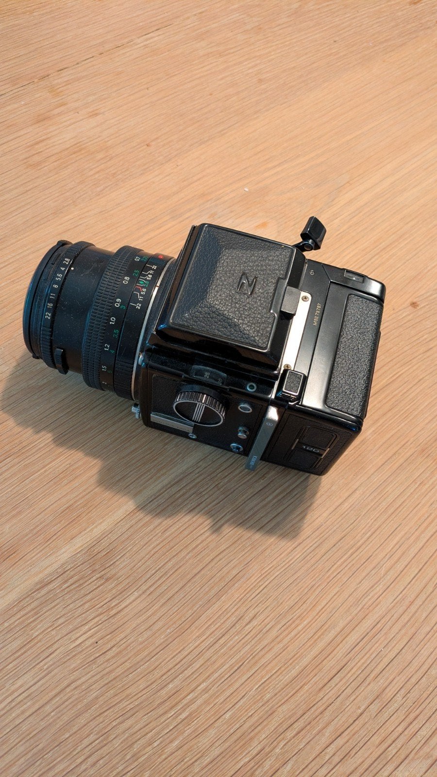 Zenza Bronica ETR + Polaris lichtmeter, Ophalen
