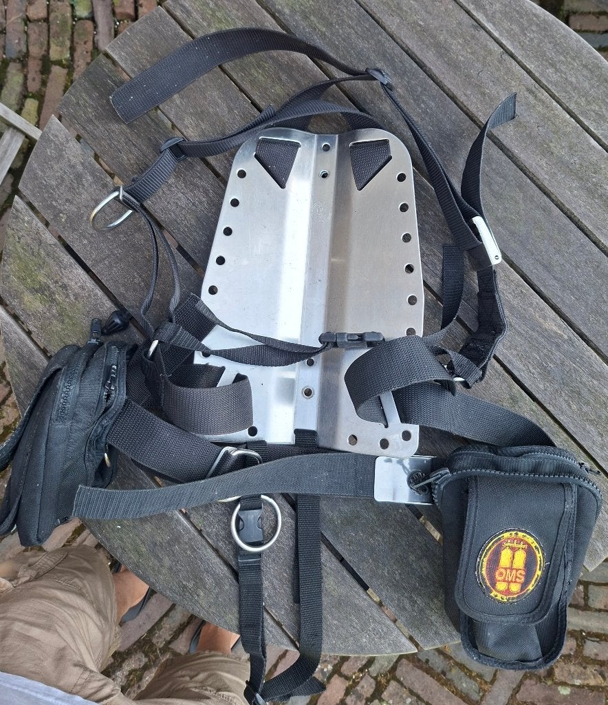 OMS RVS Backplate met harnas en loodpockets, Enlèvement ou Envoi, Utilisé, Autres types