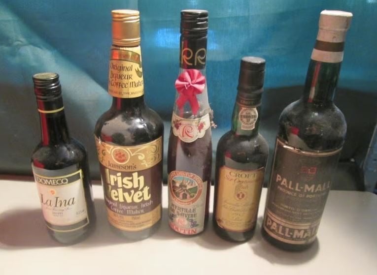 5 Flessen Porto / Sherry / Irish Velvet / Myrtell de Savoie, Verzamelen, Ophalen of Verzenden, Zo goed als nieuw, Vol, Overige gebieden