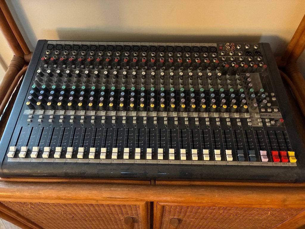 Soundcraft MFX 20/2 P.A. mixer, Muziek en Instrumenten, Mengpanelen, Ophalen, Gebruikt, 20 kanalen of meer, Microfooningang