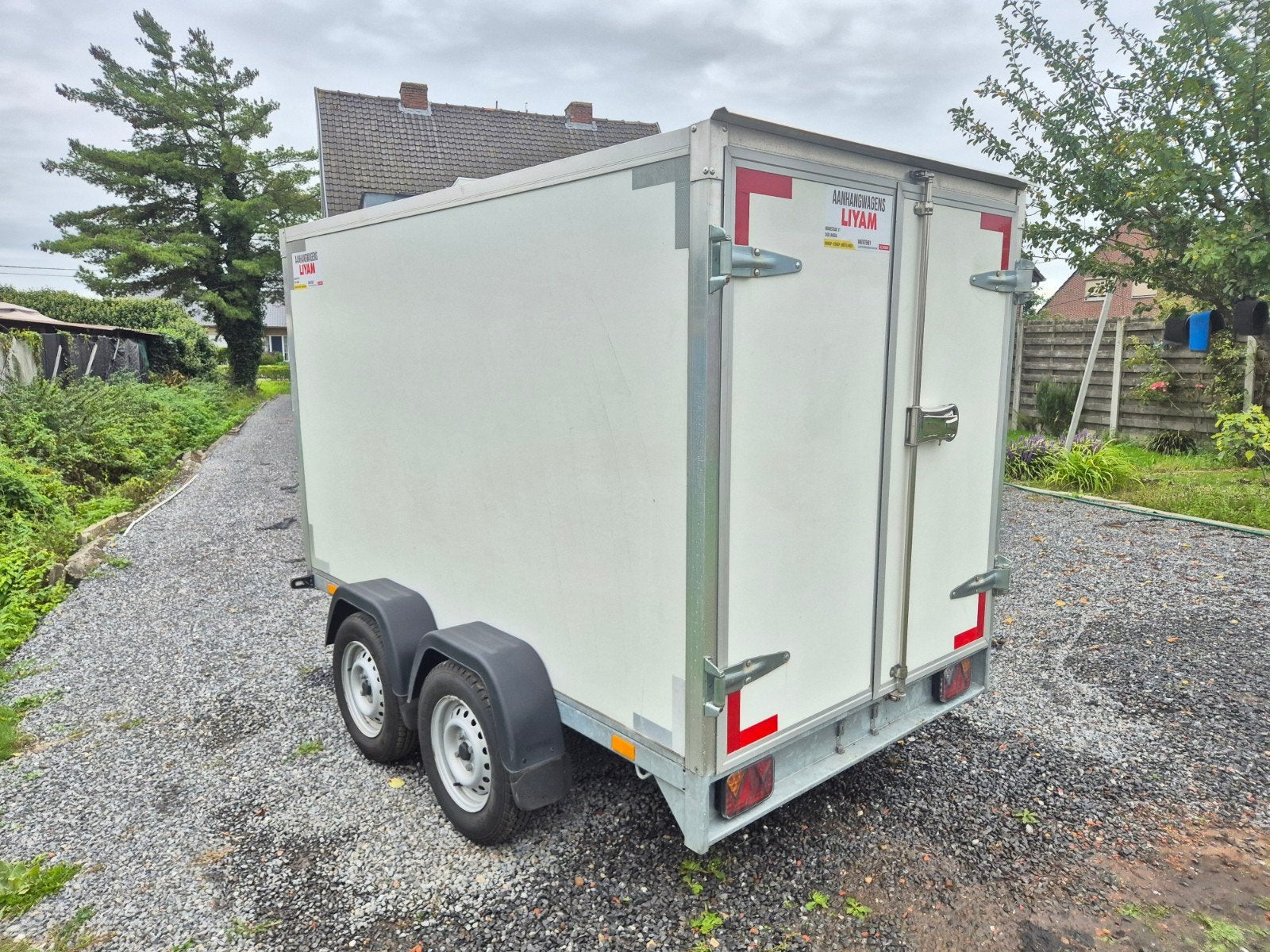 Remorque fermée de 750 kg, Autos : Divers, Enlèvement