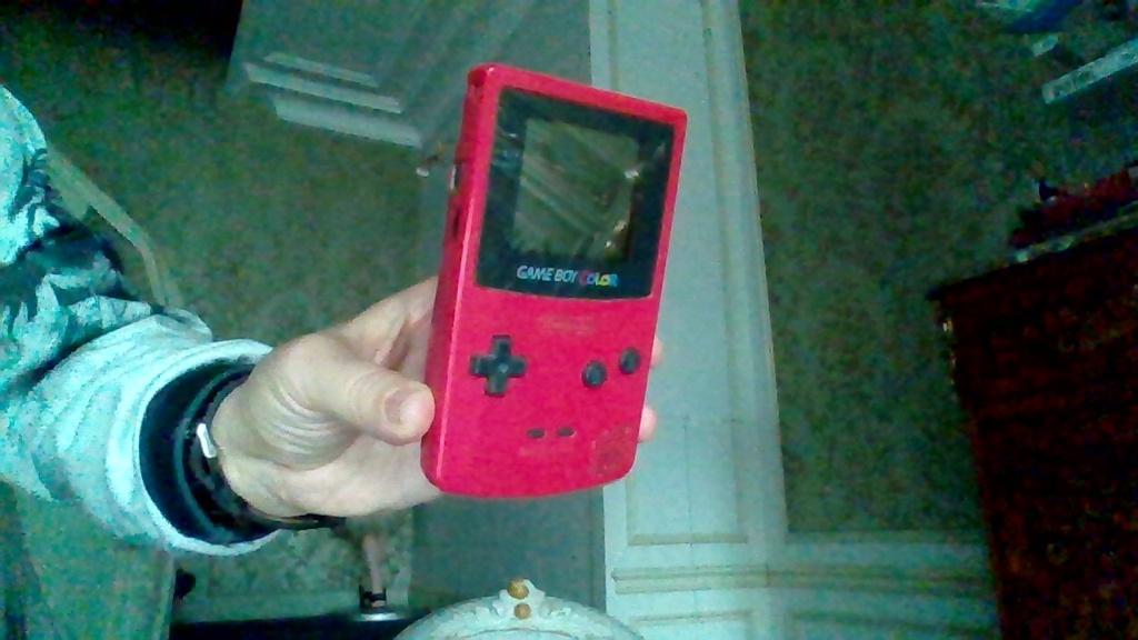 Gameboy color (rouge) (fonctionnel), Enlèvement