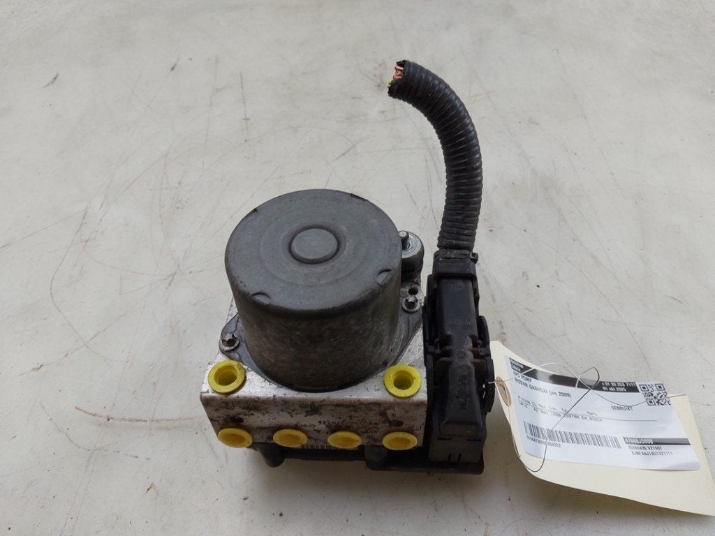 BLOC ABS (FREINS ANTI-BLOCAGE) Nissan Qashqai (J10), Robert Bosch AG, Utilisé, Robert-Bosch-Allee 1
74232  Abstatt, DE, Engineering@bosch.com