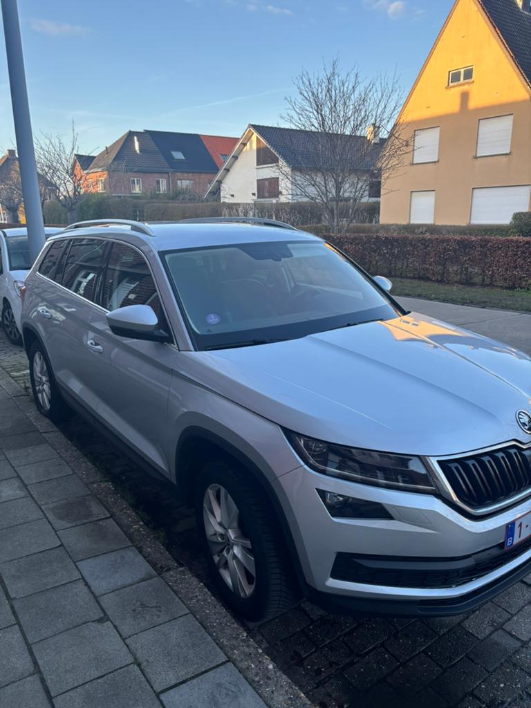 Skoda Kodiaq TSI ACT style 150 AT 7 plaatsen, Autos, Skoda, Argent ou Gris, Achat, Euro 6, Entretenue par le concessionnaire