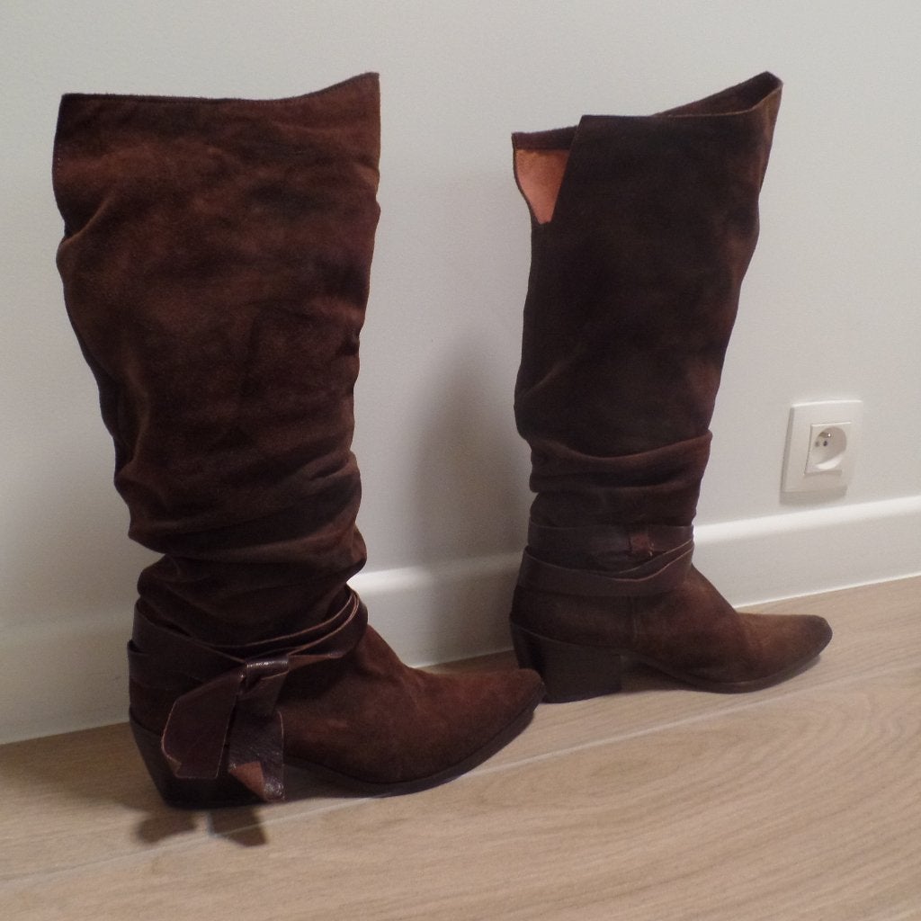 Bruine hoge laarzen, Kleding | Dames, Hoge laarzen, Bruin, Ophalen of Verzenden, Zo goed als nieuw
