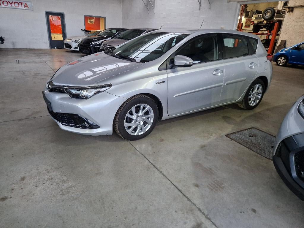 Toyota Auris hybride, Auto's, Stof, 4 cilinders, 5 zetels, 5 deurs