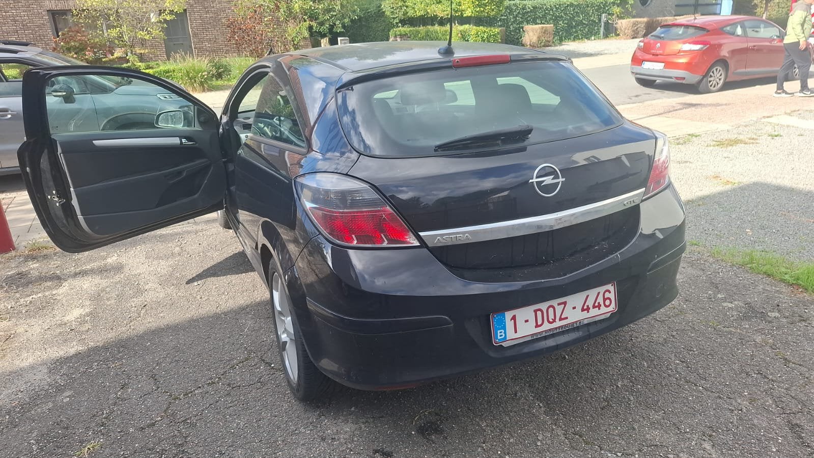 Opel astra 1.7 GTC diesel start motor perfect, Auto's, Stof, Zwart, 4 cilinders, Zwart