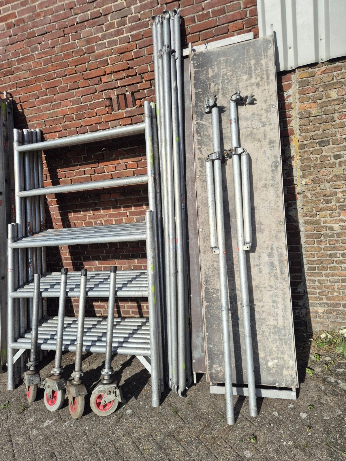 altrex rolsteiger 2,5x1,35 8,2m werkhoogte, Doe-het-zelf en Bouw, Ophalen, Gebruikt, Rolsteiger of Kamersteiger, 5 meter of hoger