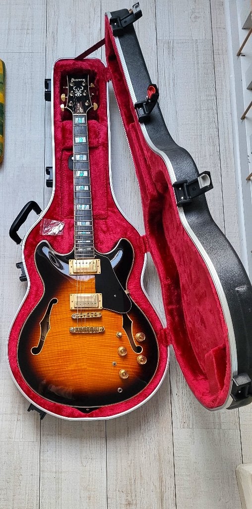 Ibanez JSM10-VYS John Scofield : comme neuf :SANS le coffre, Enlèvement, Comme neuf, Semi-solid body, Ibanez