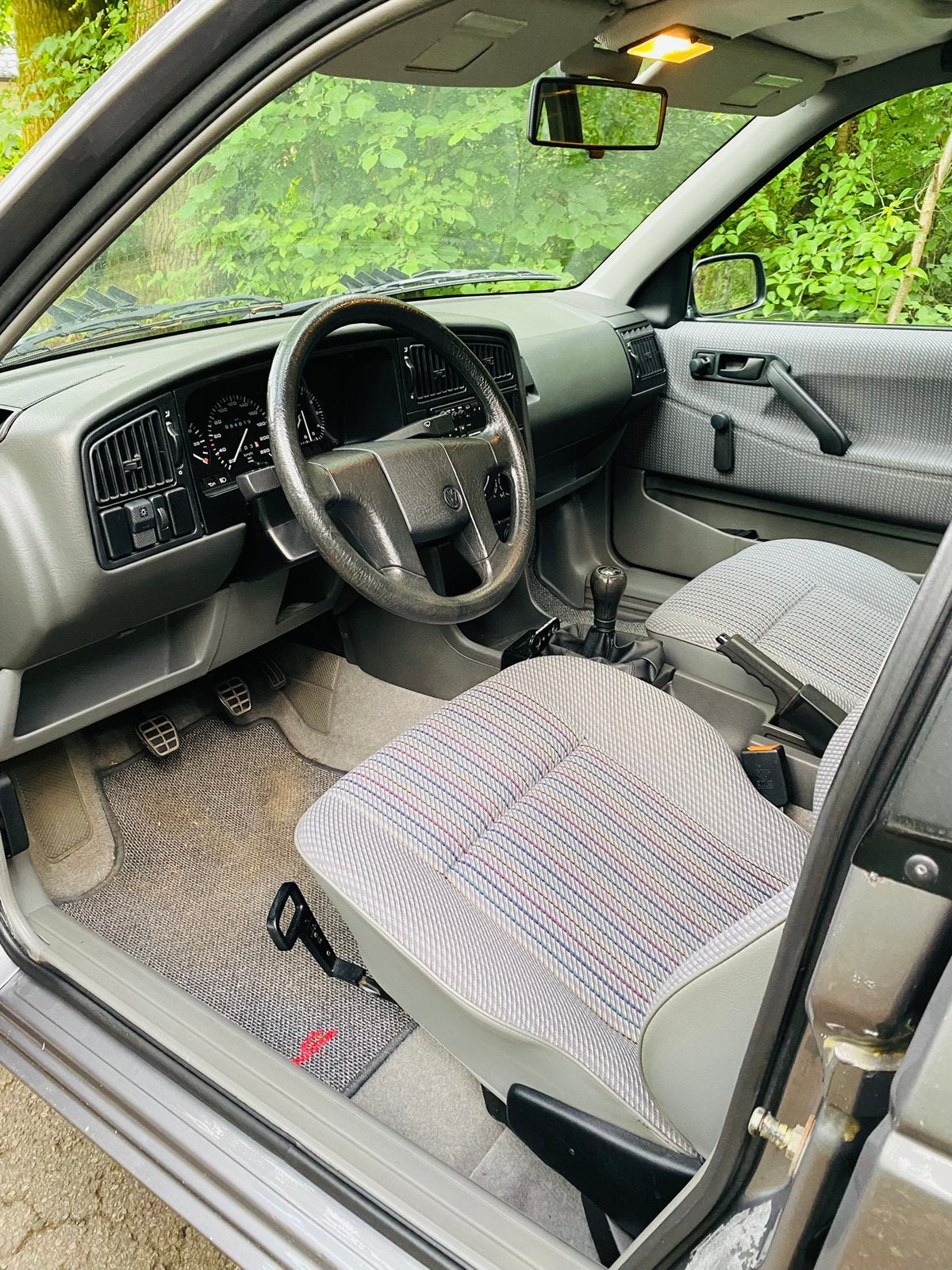 Oldtimer Volkswagen Passat 35i, foto 6