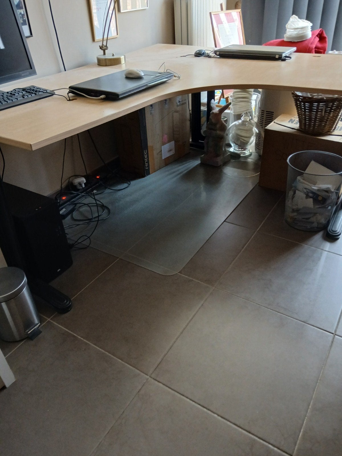 Groot bureau, Ophalen