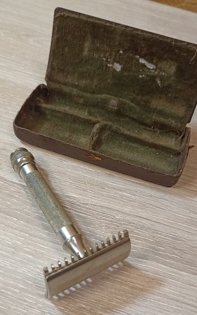 Relique de Bastogne Rasoir US Gillette avec étui ww2, Envoi, Armée de terre, Autres types