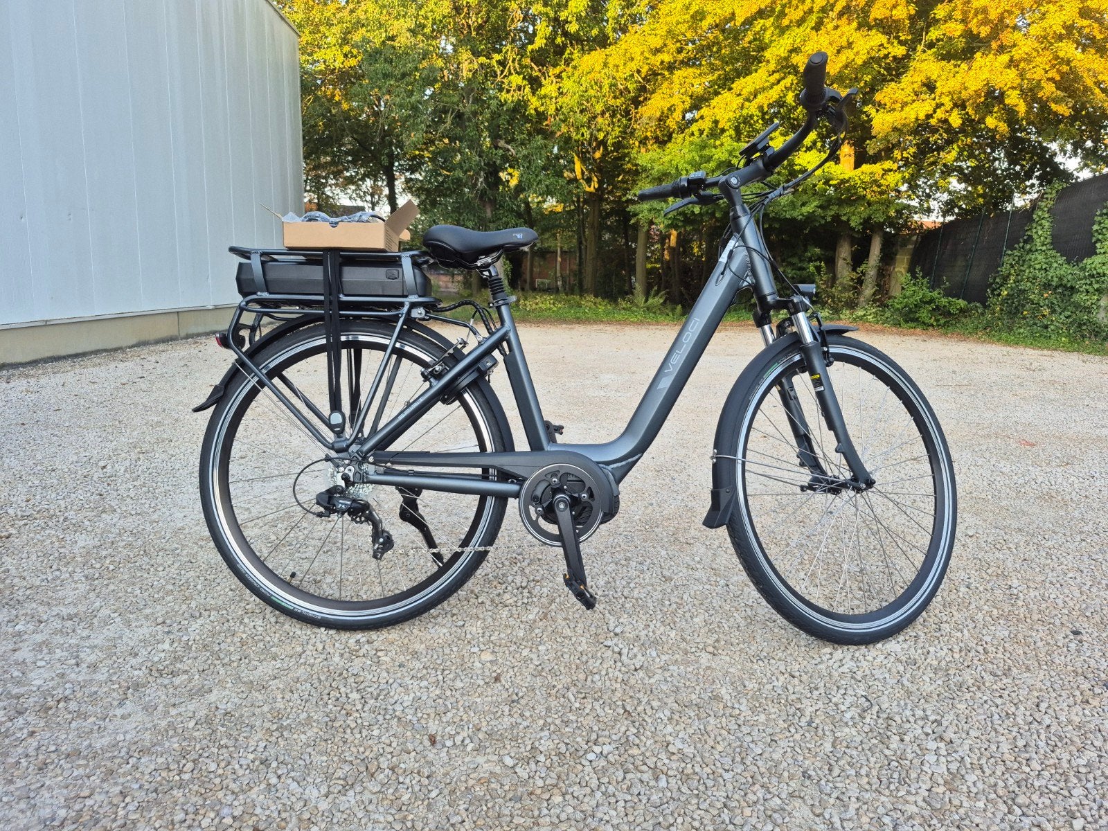Veloci elektrische fiets 1km, Fietsen en Brommers, Elektrische fietsen, 47 tot 51 cm, Ophalen, Nieuw, 50 km per accu of meer