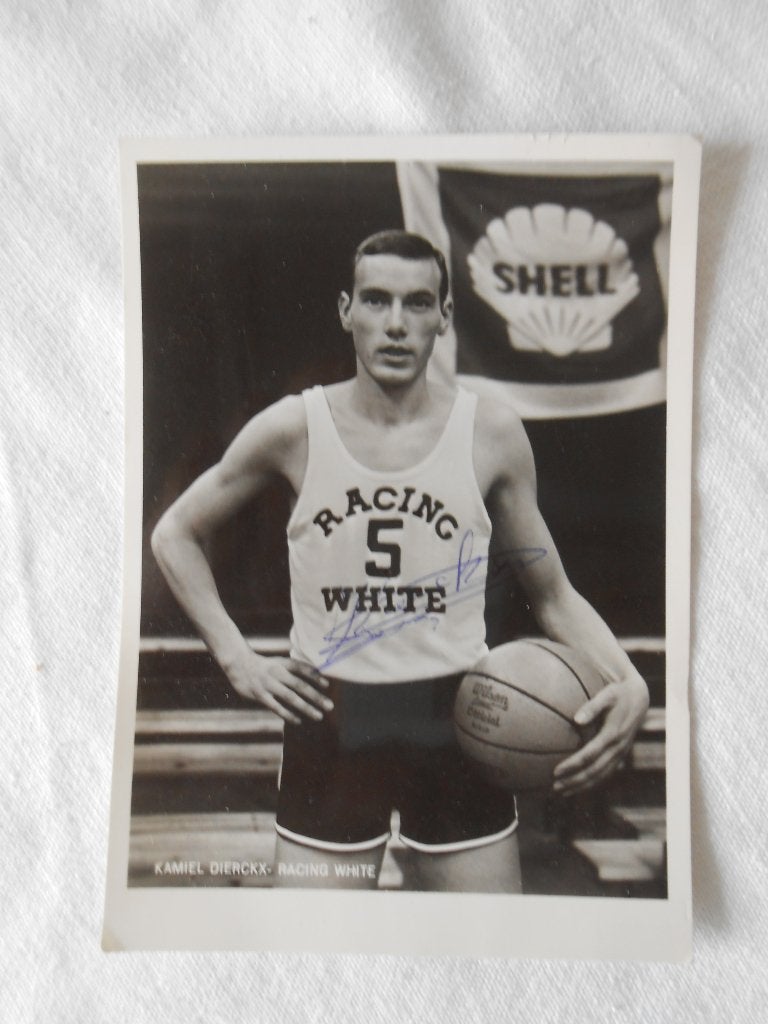 foto basketballer Kamiel Dierckx met handtekening, Verzamelen, 1960 tot 1980, Foto, Ophalen of Verzenden, Zo goed als nieuw