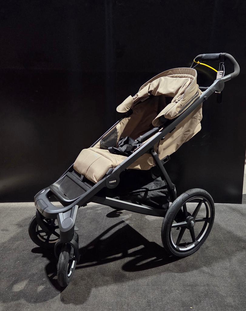 3x Thule Urban Glide 3 4-wiel NIEUW, Thule, Info@thule.com, Verstelbare duwstang, Ophalen